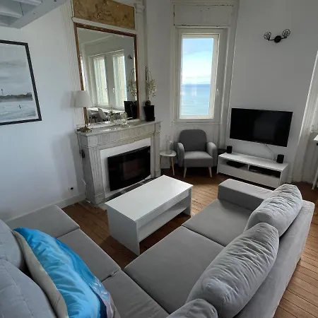 Apartment 1ere Ligne 7 Personnes. *